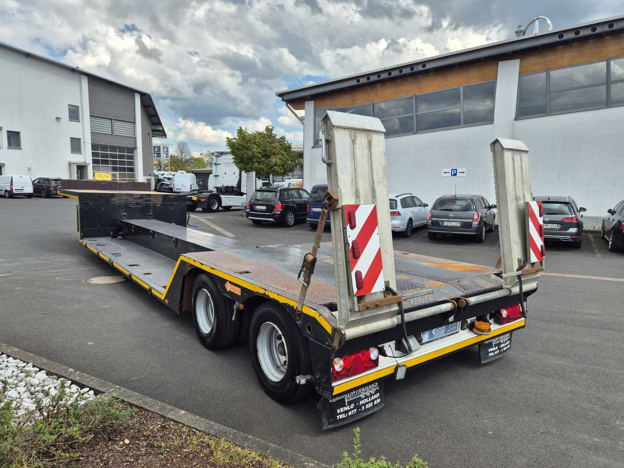LinTrailers S2A 14 LSDN Teleskopierbar BPW-Achsen 57.000km - 저하대 세미 트레일러 : 사진 3 LinTrailers S2A 14 LSDN Teleskopierbar BPW-Achsen 57.000km - 저하대 세미 트레일러 : 사진 3