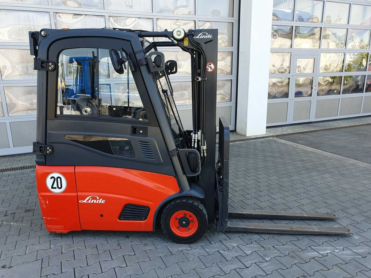 Linde E14 - 01 / Triplex: 4.10m! / SS / nur 1.003h! - 전기 지게차 : 사진 2 Linde E14 - 01 / Triplex: 4.10m! / SS / nur 1.003h! - 전기 지게차 : 사진 2