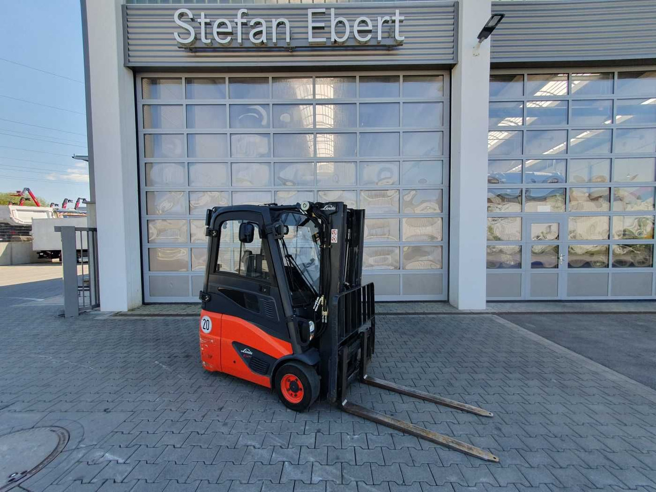 Linde E14 - 01 / Triplex: 4.10m! / SS / nur 2.899h! - 전기 지게차 : 사진 1 Linde E14 - 01 / Triplex: 4.10m! / SS / nur 2.899h! - 전기 지게차 : 사진 1