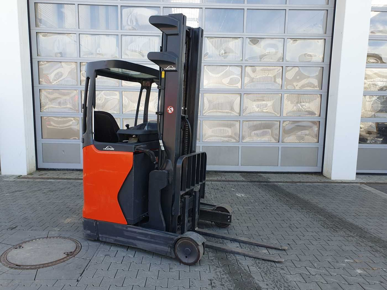 Linde R12B-01 / nur 2.394h! / Hubhöhe: 6m / 2015 - 리치 트럭 : 사진 2 Linde R12B-01 / nur 2.394h! / Hubhöhe: 6m / 2015 - 리치 트럭 : 사진 2