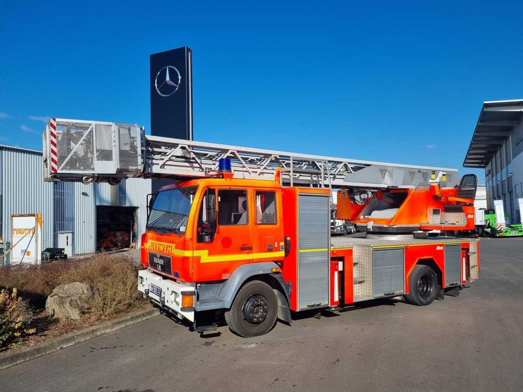 MAN 15.284LC Metz DLK 23-12 Feuerwehr Drehleiter - 트럭 : 사진 2 MAN 15.284LC Metz DLK 23-12 Feuerwehr Drehleiter - 트럭 : 사진 2