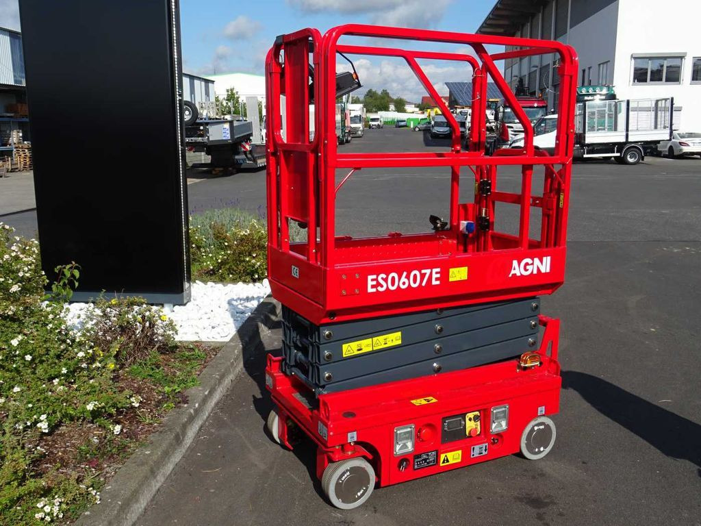 Magni ES0607E Scherenbühne // 5.6m Arbeitshöhe Magni ES0607E Scherenbühne // 5.6m Arbeitshöhe - 시저 리프트 : 사진 1 Magni ES0607E Scherenbühne // 5.6m Arbeitshöhe Magni ES0607E Scherenbühne // 5.6m Arbeitshöhe - 시저 리프트 : 사진 1