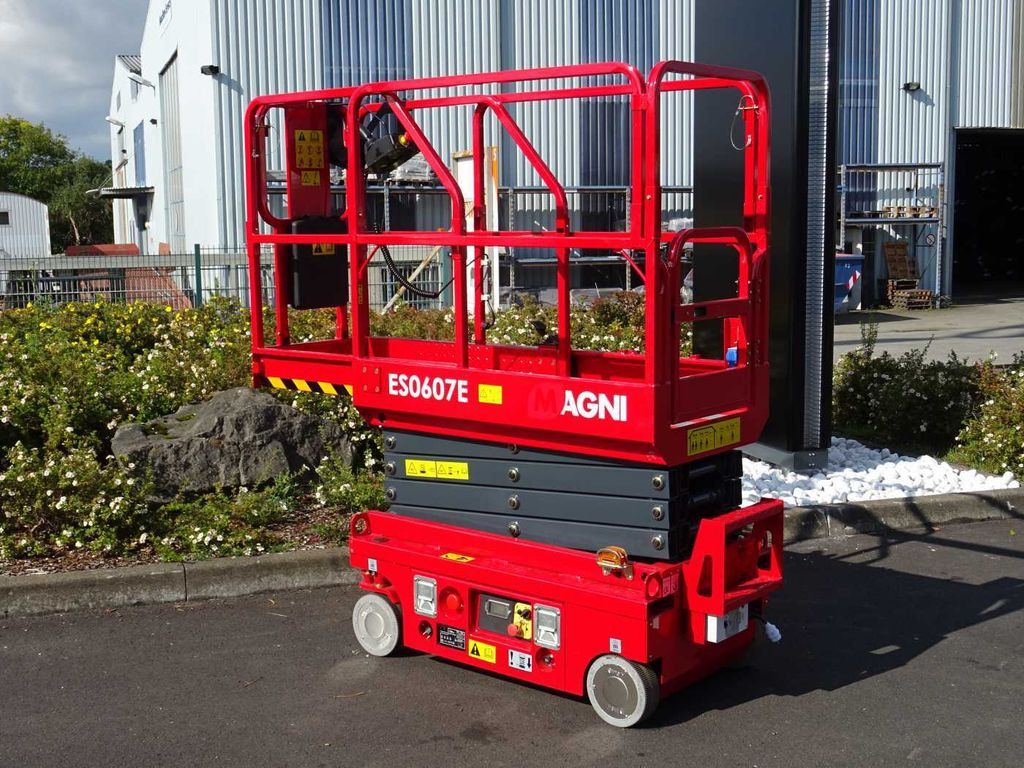 Magni ES0607E Scherenbühne // 5.6m Arbeitshöhe Magni ES0607E Scherenbühne // 5.6m Arbeitshöhe - 시저 리프트 : 사진 3 Magni ES0607E Scherenbühne // 5.6m Arbeitshöhe Magni ES0607E Scherenbühne // 5.6m Arbeitshöhe - 시저 리프트 : 사진 3