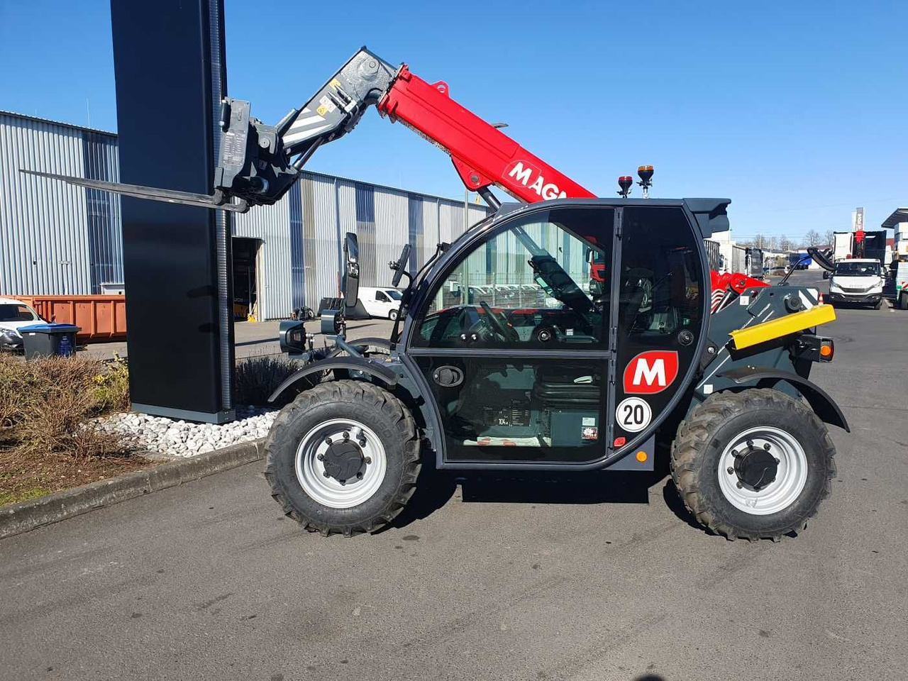 Magni TH 3.6-D5/D / 3to - 5,8m / 75PS - 텔레스코픽 핸들러 : 사진 3 Magni TH 3.6-D5/D / 3to - 5,8m / 75PS - 텔레스코픽 핸들러 : 사진 3