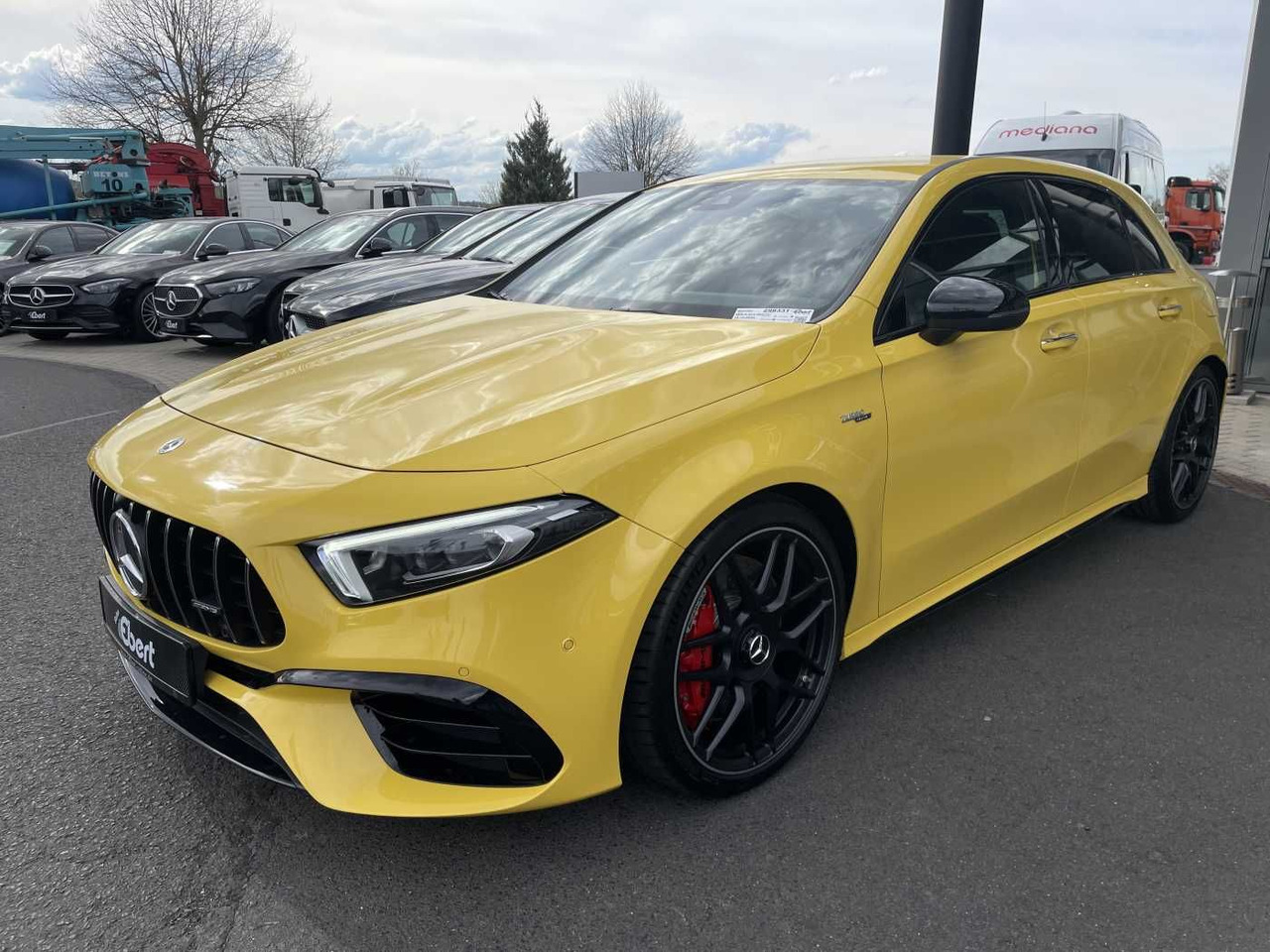 Mercedes-Benz A 45 S AMG PerfSitz+Night+PAGA+RIDE +19' - 세단 : 사진 2 Mercedes-Benz A 45 S AMG PerfSitz+Night+PAGA+RIDE +19' - 세단 : 사진 2