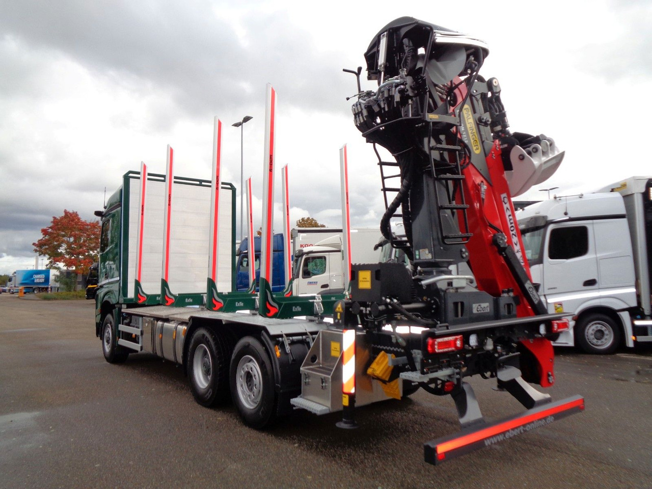 Mercedes-Benz Arocs 2551 L 6x2/4 HAD Palfinger Epsilon TZ12 - 목재 트럭, 크레인 트럭 : 사진 2 Mercedes-Benz Arocs 2551 L 6x2/4 HAD Palfinger Epsilon TZ12 - 목재 트럭, 크레인 트럭 : 사진 2