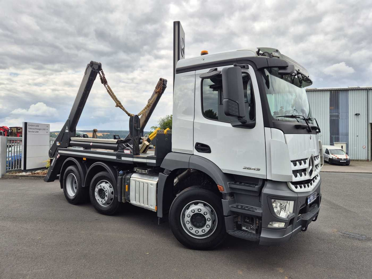 Mercedes-Benz Arocs 2643 L 6x2/4 VDL AHK Funk Vorlaufachse - 덤프트럭 : 사진 3 Mercedes-Benz Arocs 2643 L 6x2/4 VDL AHK Funk Vorlaufachse - 덤프트럭 : 사진 3