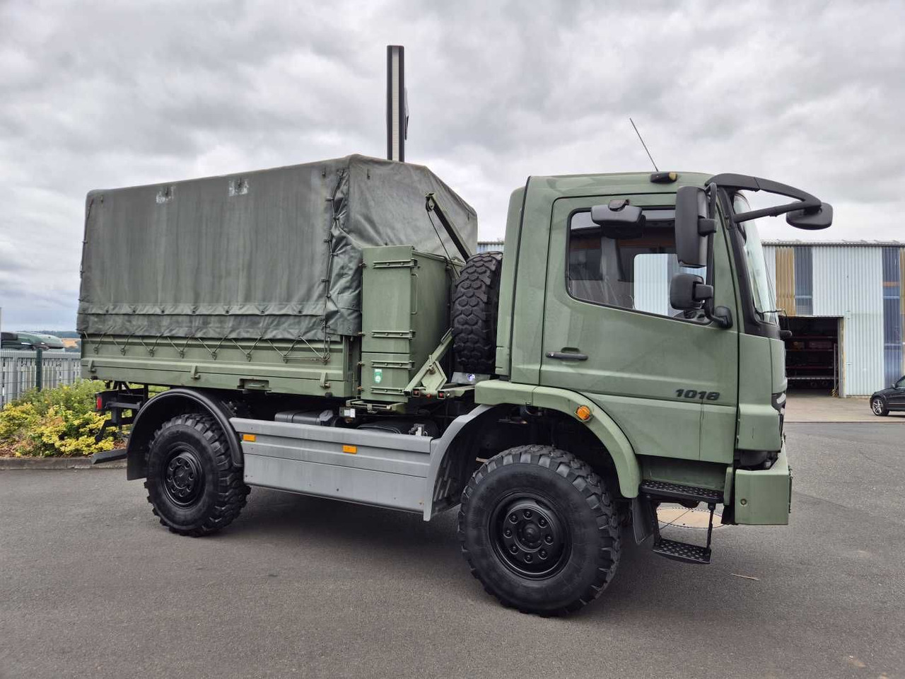 Mercedes-Benz Atego 1018 A 4x4 Singlebereifung 6 Stück vorh. - 드롭사이드/ 플랫베드 트럭 : 사진 5 Mercedes-Benz Atego 1018 A 4x4 Singlebereifung 6 Stück vorh. - 드롭사이드/ 플랫베드 트럭 : 사진 5