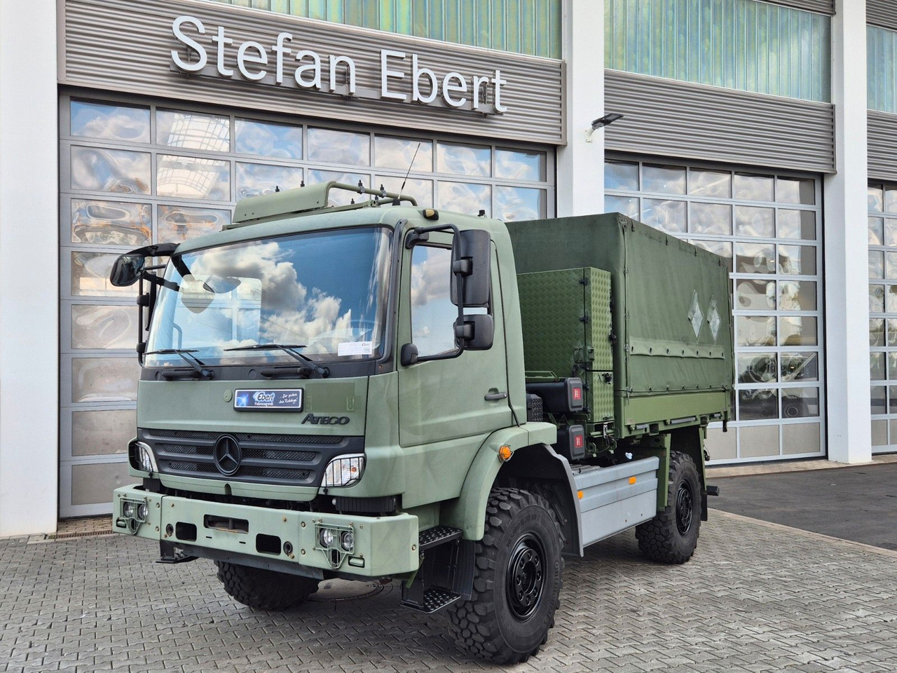 Mercedes-Benz Atego 1018 A 4x4 Singlebereifung 7 Stück vorh. - 커튼사이더 트럭 : 사진 2 Mercedes-Benz Atego 1018 A 4x4 Singlebereifung 7 Stück vorh. - 커튼사이더 트럭 : 사진 2