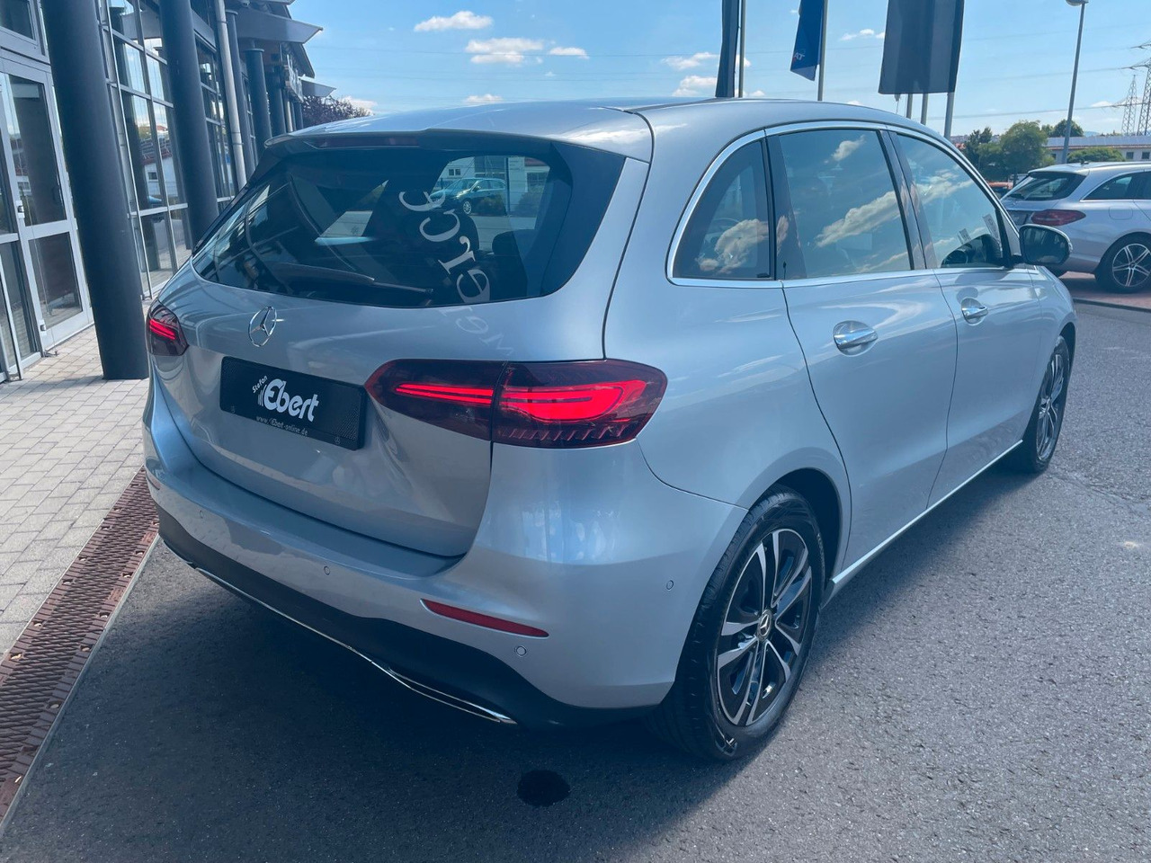 Mercedes-Benz B 200 Progressive R-Kamera+Carplay+Ambiente+Keyl - 스테이션 왜건 : 사진 4 Mercedes-Benz B 200 Progressive R-Kamera+Carplay+Ambiente+Keyl - 스테이션 왜건 : 사진 4