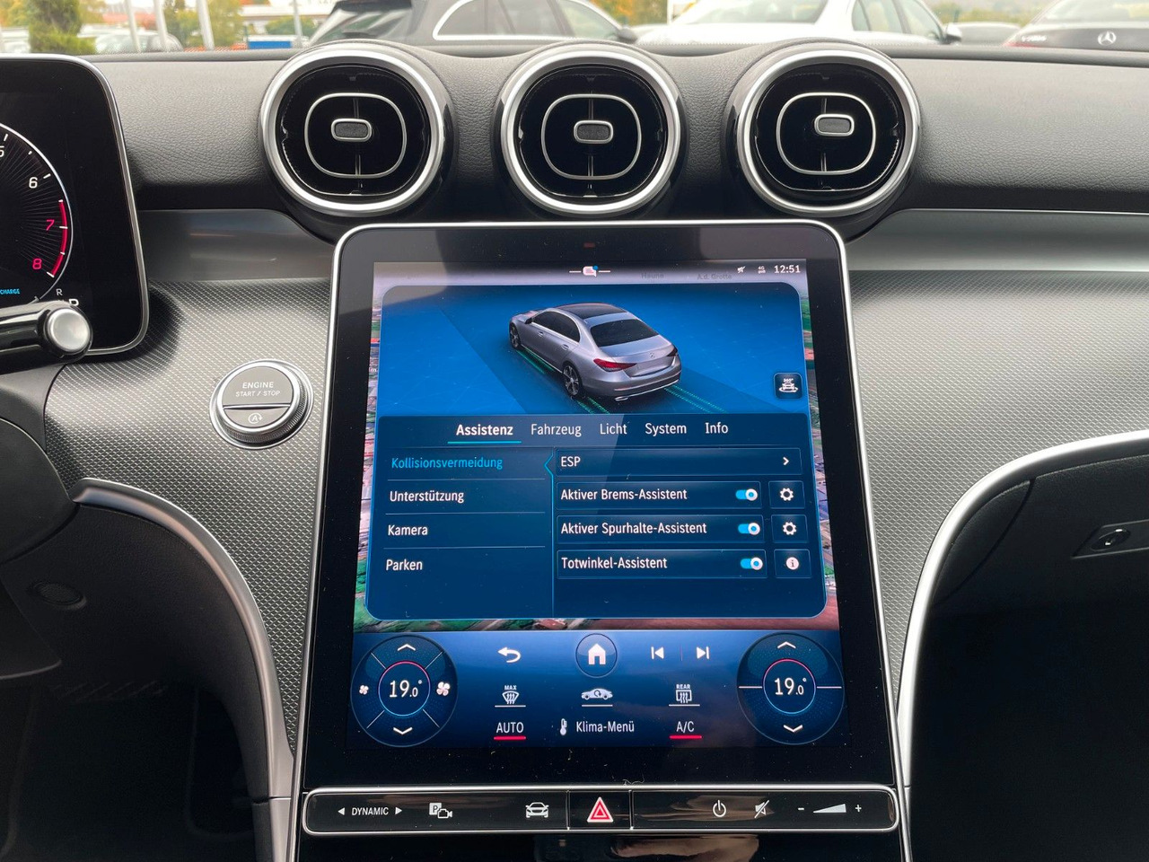 세단 Mercedes-Benz C 180 AVANTGARDE R-Kamera+AHK+TOTW+Ambiente : 사진 21 세단 Mercedes-Benz C 180 AVANTGARDE R-Kamera+AHK+TOTW+Ambiente : 사진 21