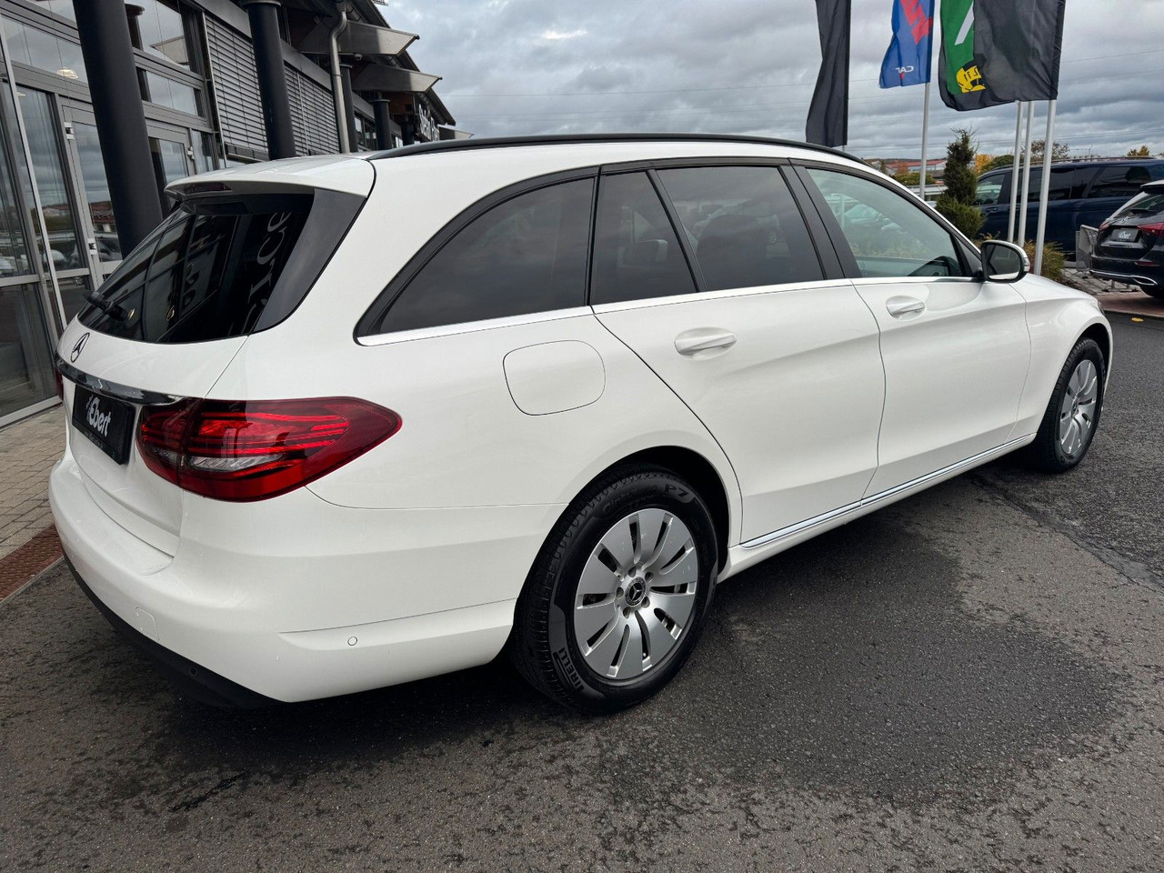 Mercedes-Benz C 180d T LED+RKamera+SHZ+DAB - 스테이션 왜건 : 사진 4 Mercedes-Benz C 180d T LED+RKamera+SHZ+DAB - 스테이션 왜건 : 사진 4