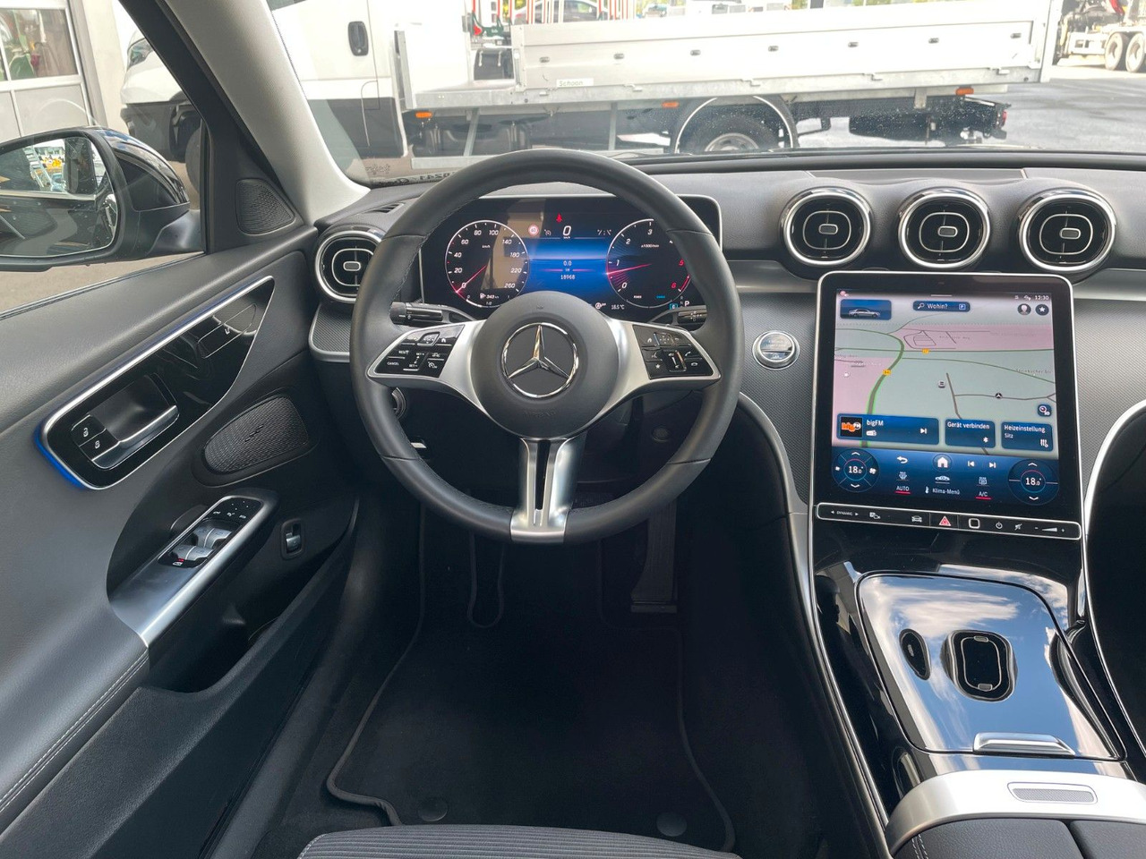 리스 Mercedes-Benz C 200 d AVANTGARDE 360°+TOTW+Carplay+Ambiente Mercedes-Benz C 200 d AVANTGARDE 360°+TOTW+Carplay+Ambiente : 사진 13 리스 Mercedes-Benz C 200 d AVANTGARDE 360°+TOTW+Carplay+Ambiente Mercedes-Benz C 200 d AVANTGARDE 360°+TOTW+Carplay+Ambiente : 사진 13