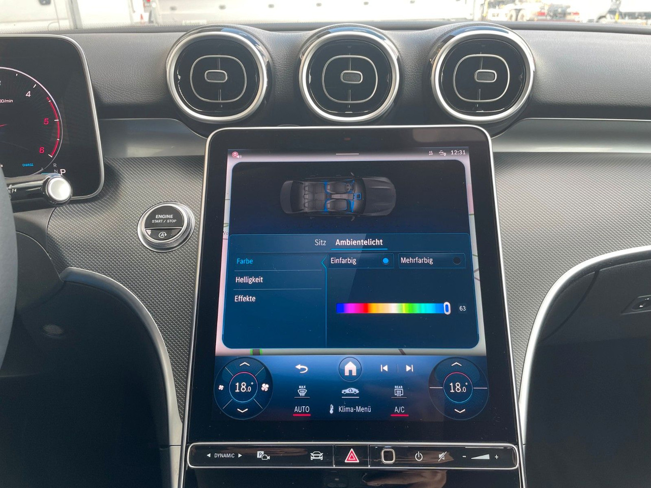 리스 Mercedes-Benz C 200 d AVANTGARDE 360°+TOTW+Carplay+Ambiente Mercedes-Benz C 200 d AVANTGARDE 360°+TOTW+Carplay+Ambiente : 사진 17 리스 Mercedes-Benz C 200 d AVANTGARDE 360°+TOTW+Carplay+Ambiente Mercedes-Benz C 200 d AVANTGARDE 360°+TOTW+Carplay+Ambiente : 사진 17