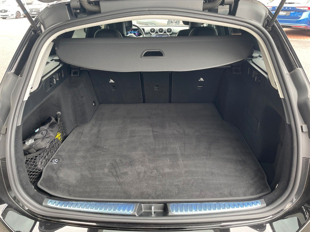 Mercedes-Benz C 200 d T AMG+Night+360°+Digital+Memory+Keyless - 스테이션 왜건 : 사진 5 Mercedes-Benz C 200 d T AMG+Night+360°+Digital+Memory+Keyless - 스테이션 왜건 : 사진 5