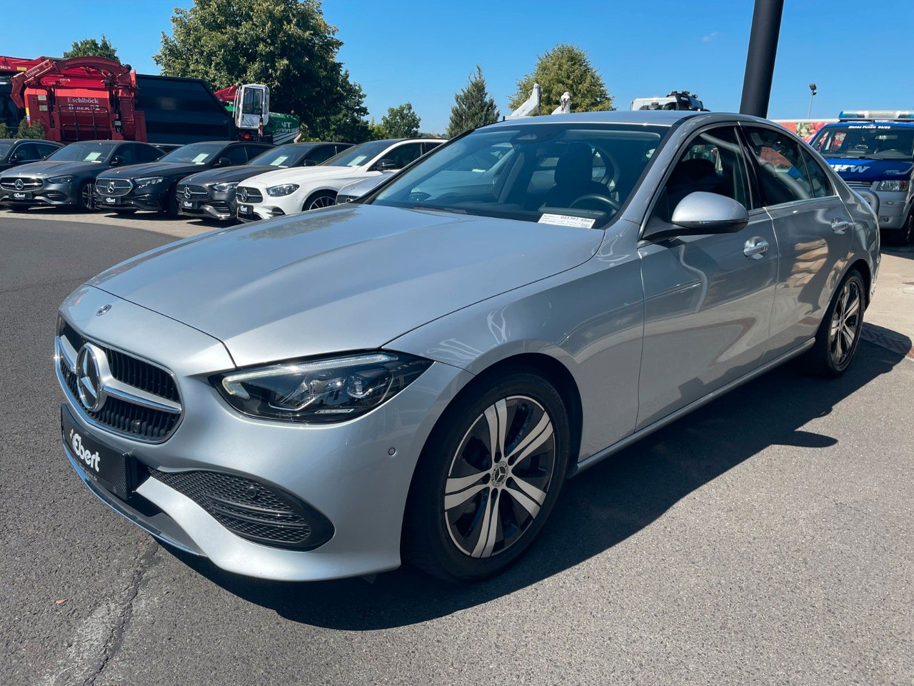Mercedes-Benz C 220 d AVANTGARDE R-Kamera+Carplay+TotW+Ambient - 세단 : 사진 2 Mercedes-Benz C 220 d AVANTGARDE R-Kamera+Carplay+TotW+Ambient - 세단 : 사진 2