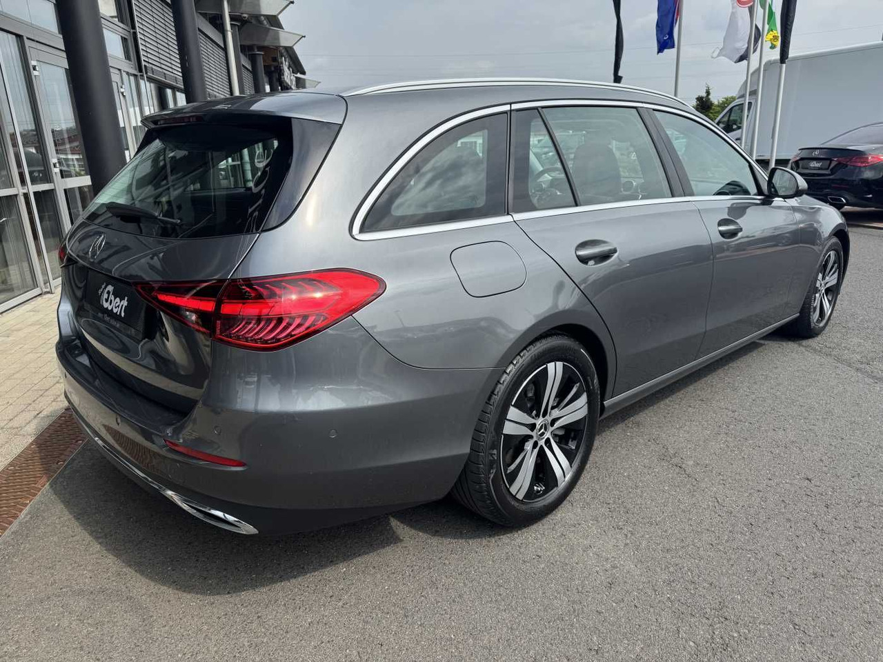 Mercedes-Benz C 220 d T 4M Pano+AHK+Distr+STDH+360+HUD - 차량 : 사진 4 Mercedes-Benz C 220 d T 4M Pano+AHK+Distr+STDH+360+HUD - 차량 : 사진 4