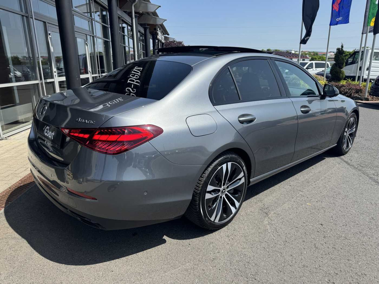 Mercedes-Benz C 300 4M Avantgarde+Pano+Bumester+AHK+RFK+ Night - 세단 : 사진 4 Mercedes-Benz C 300 4M Avantgarde+Pano+Bumester+AHK+RFK+ Night - 세단 : 사진 4