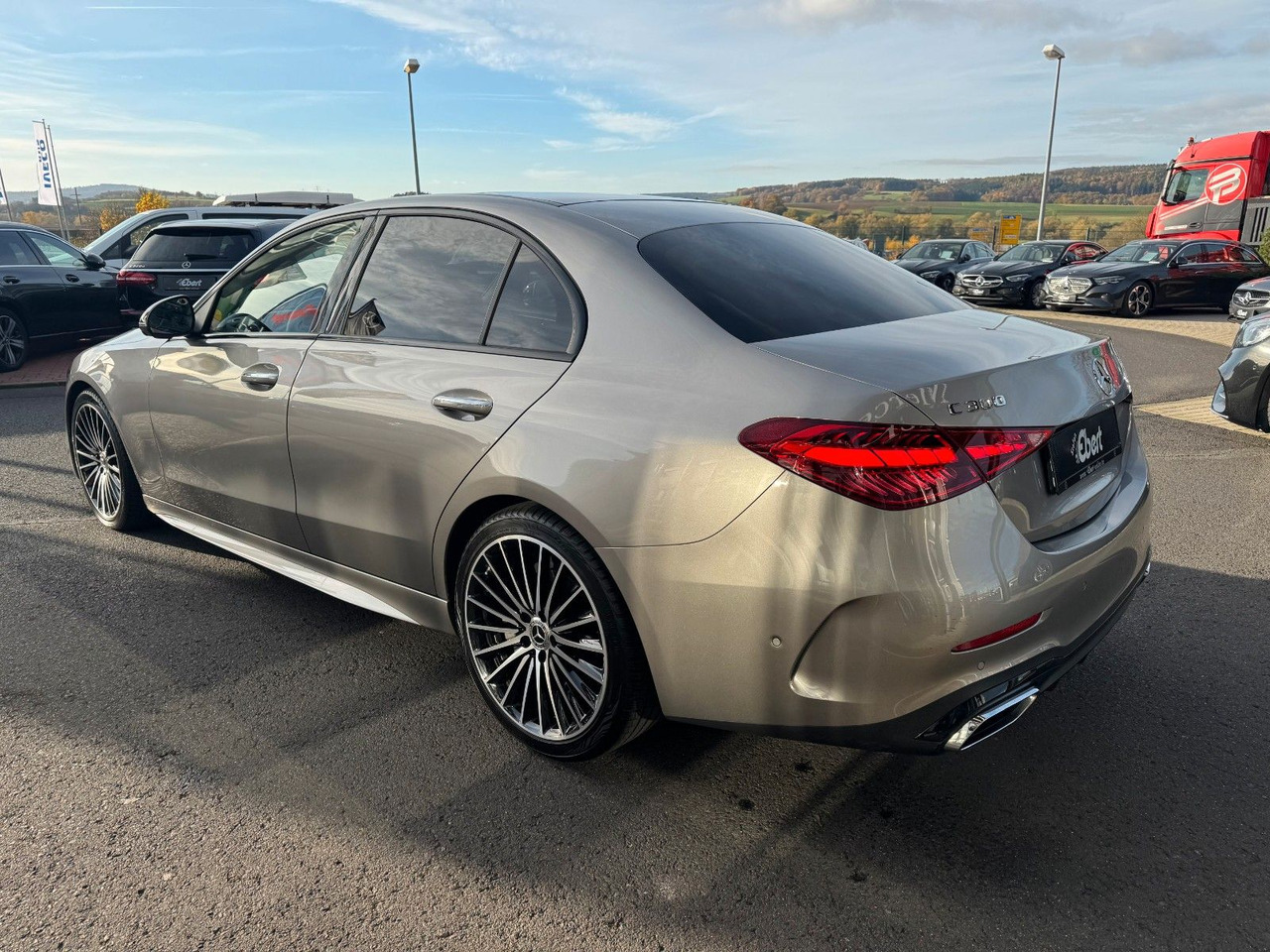 Mercedes-Benz C 300 AMG+Pano+Burmester+360+Digital+Memory - 세단 : 사진 3 Mercedes-Benz C 300 AMG+Pano+Burmester+360+Digital+Memory - 세단 : 사진 3