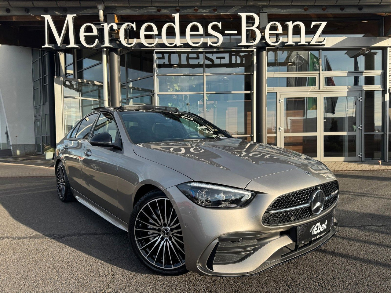 Mercedes-Benz C 300 AMG+Pano+Burmester+360+Digital+Memory - 세단 : 사진 1 Mercedes-Benz C 300 AMG+Pano+Burmester+360+Digital+Memory - 세단 : 사진 1