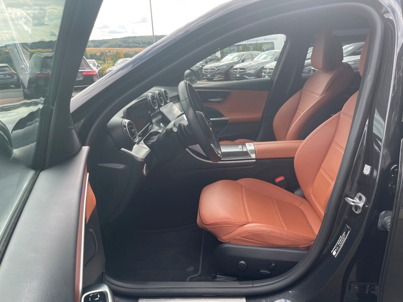 Mercedes-Benz C 300 e T AVANTGARDE R-Kamera+TOTW+Carplay - 스테이션 왜건 : 사진 1 Mercedes-Benz C 300 e T AVANTGARDE R-Kamera+TOTW+Carplay - 스테이션 왜건 : 사진 1