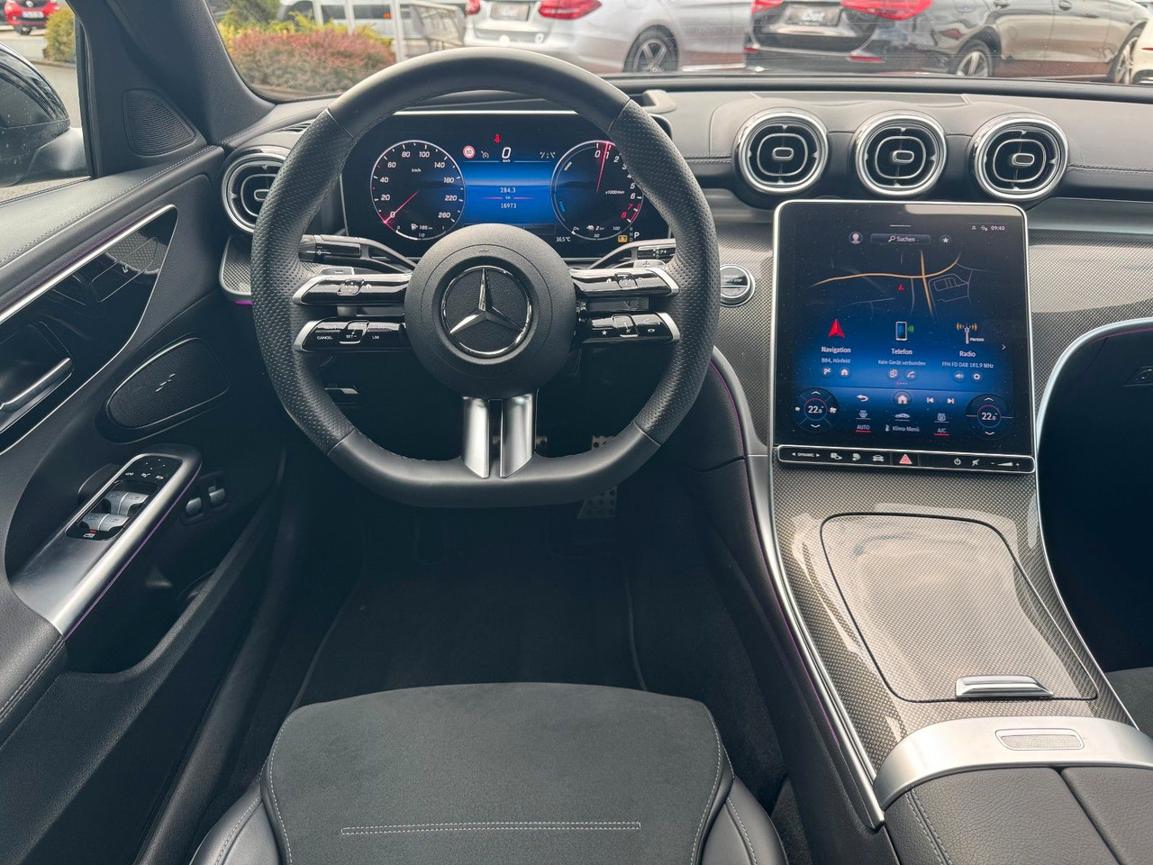 세단 Mercedes-Benz C 400e 4M AMG+HUD+RFK+TotW+Ambiente+Night : 사진 16 세단 Mercedes-Benz C 400e 4M AMG+HUD+RFK+TotW+Ambiente+Night : 사진 16