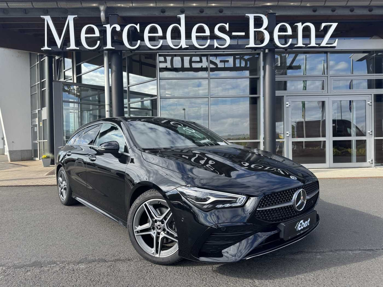 Mercedes-Benz CLA 180 Shooting Brake+AMG+Distr+AHK+RFK+ - 차량 : 사진 1 Mercedes-Benz CLA 180 Shooting Brake+AMG+Distr+AHK+RFK+ - 차량 : 사진 1