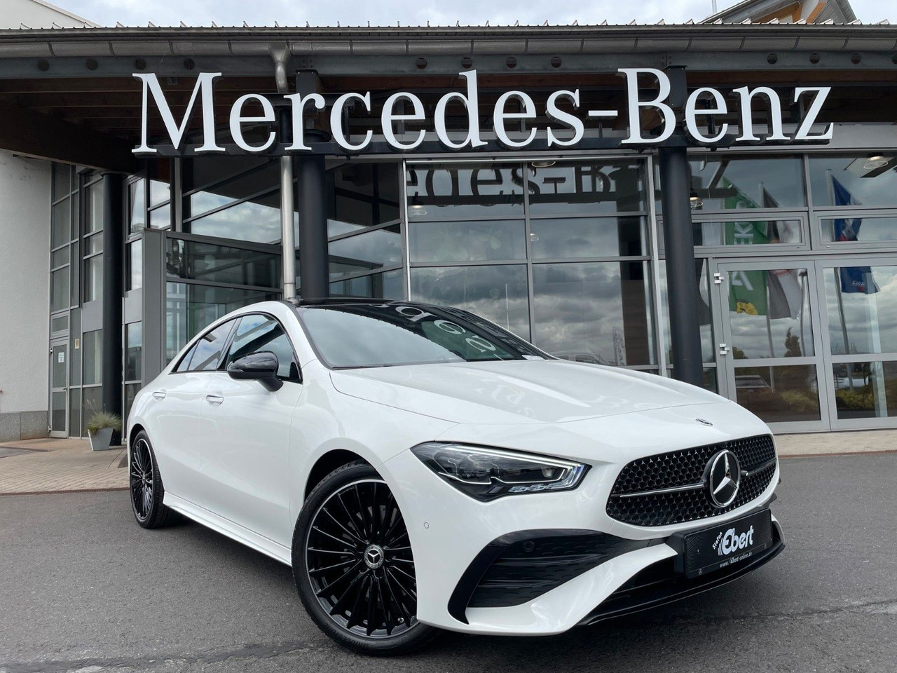 Mercedes-Benz CLA 200 AMG Pano+R-Kamera+19"+TOTW+DISTR+MULITBE - 쿠페 : 사진 1 Mercedes-Benz CLA 200 AMG Pano+R-Kamera+19"+TOTW+DISTR+MULITBE - 쿠페 : 사진 1