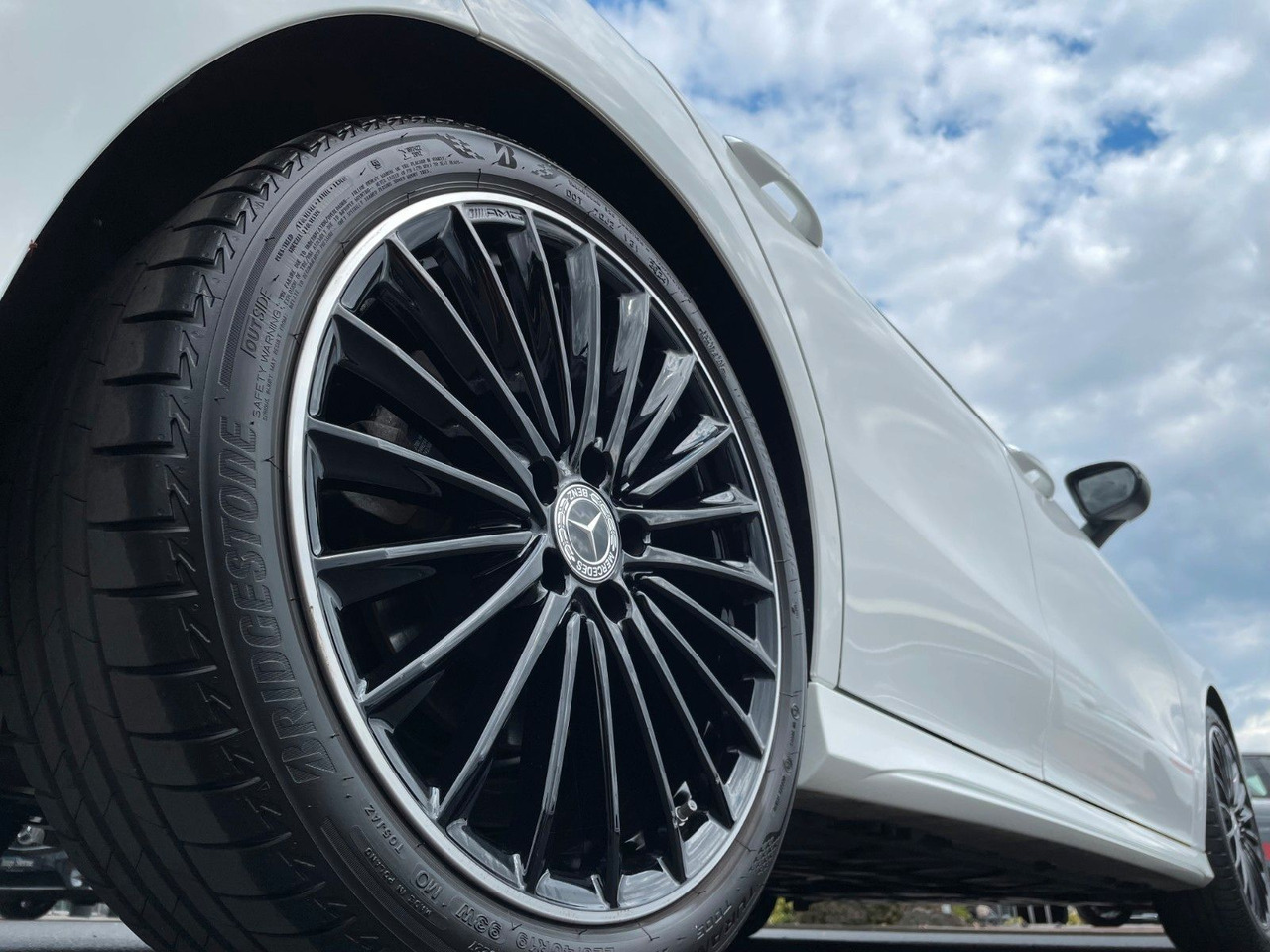 Mercedes-Benz CLA 200 AMG Pano+R-Kamera+19"+TOTW+DISTR+MULITBE - 쿠페 : 사진 5 Mercedes-Benz CLA 200 AMG Pano+R-Kamera+19"+TOTW+DISTR+MULITBE - 쿠페 : 사진 5