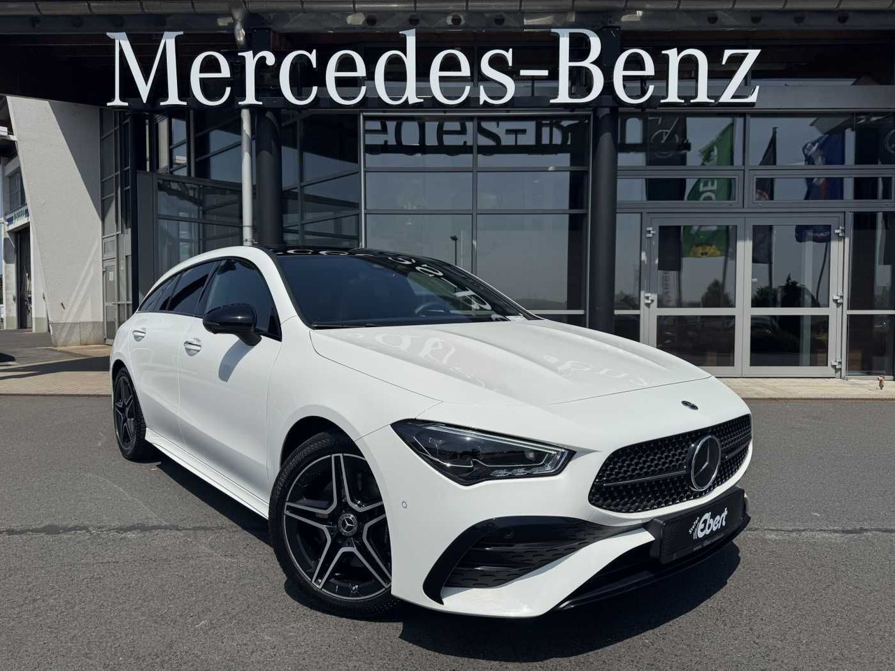 Mercedes-Benz CLA 220d Shooting Brake AMG+Pano+Distr+AHK+uvm. - 차량 : 사진 1 Mercedes-Benz CLA 220d Shooting Brake AMG+Pano+Distr+AHK+uvm. - 차량 : 사진 1