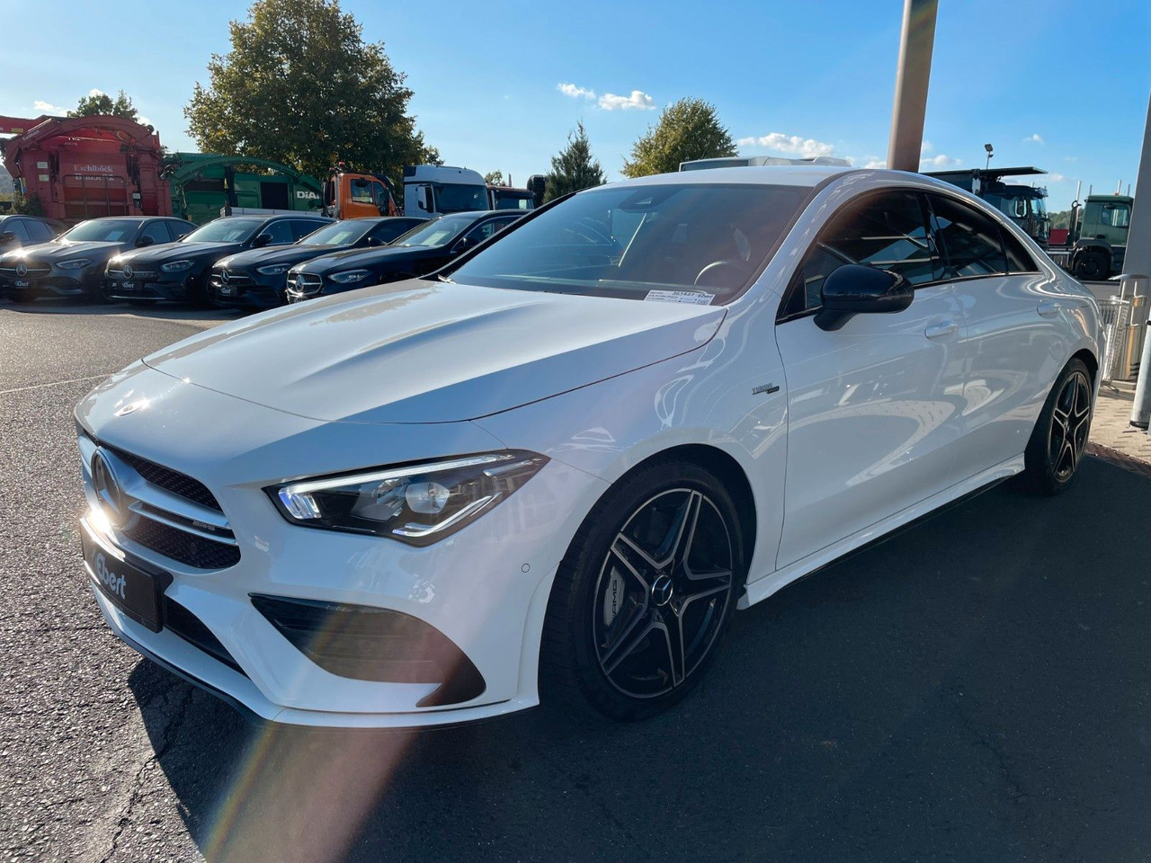 Mercedes-Benz CLA 35 AMG Aero+TotW+R-Kamera+Ambiente - 쿠페 : 사진 2 Mercedes-Benz CLA 35 AMG Aero+TotW+R-Kamera+Ambiente - 쿠페 : 사진 2