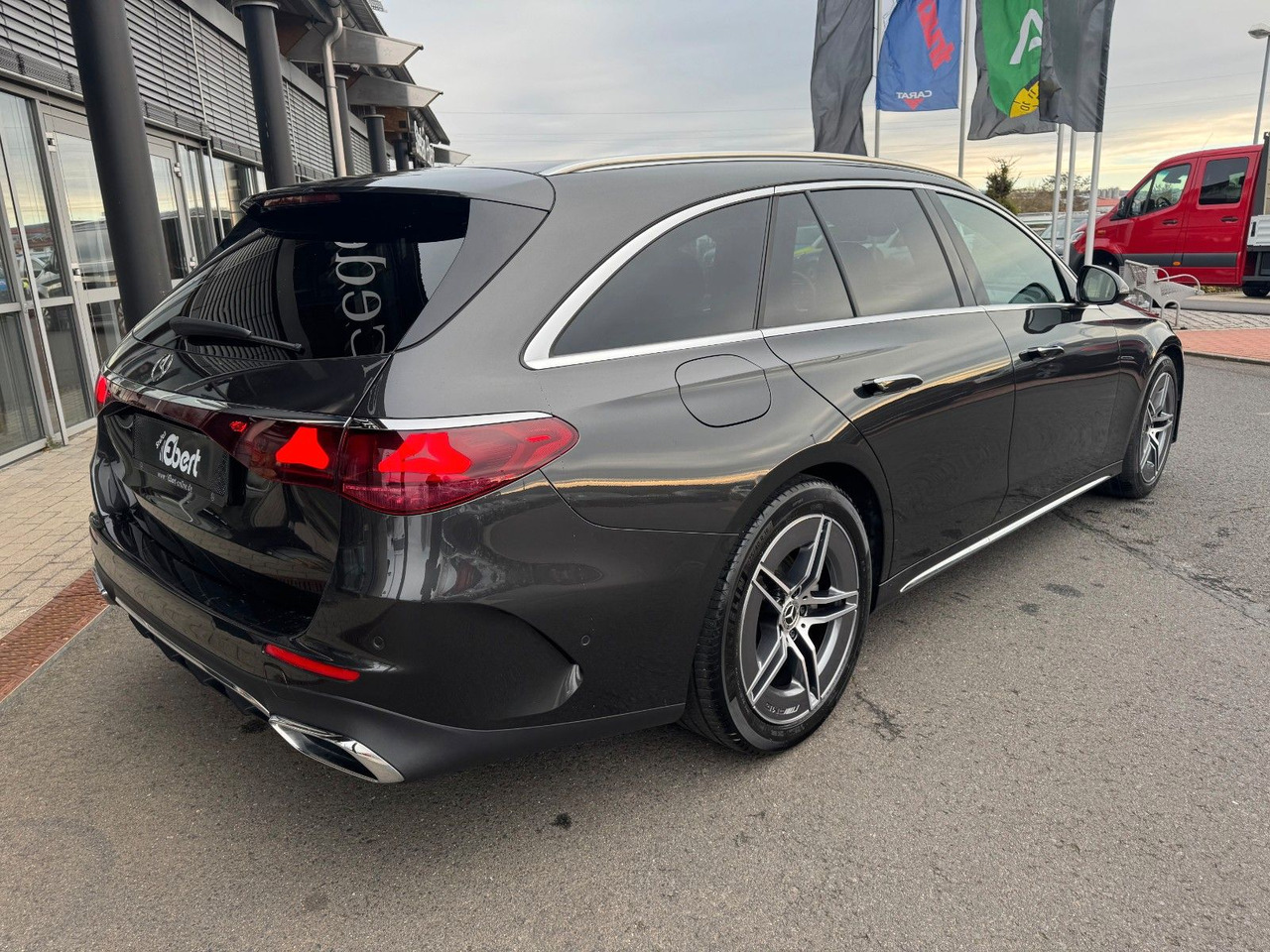 Mercedes-Benz E 220d T AMG+Hyperscreen+Leder+AHK+DistrPro+STH - 스테이션 왜건 : 사진 5 Mercedes-Benz E 220d T AMG+Hyperscreen+Leder+AHK+DistrPro+STH - 스테이션 왜건 : 사진 5