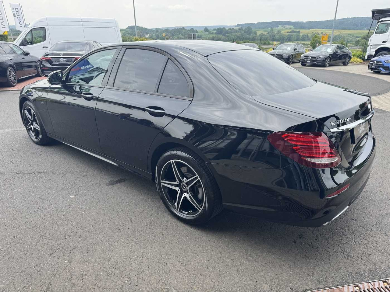 Mercedes-Benz E 300de 9G AMG+Pano+Memory+Ambiente+RFK+Night - 세단 : 사진 3 Mercedes-Benz E 300de 9G AMG+Pano+Memory+Ambiente+RFK+Night - 세단 : 사진 3