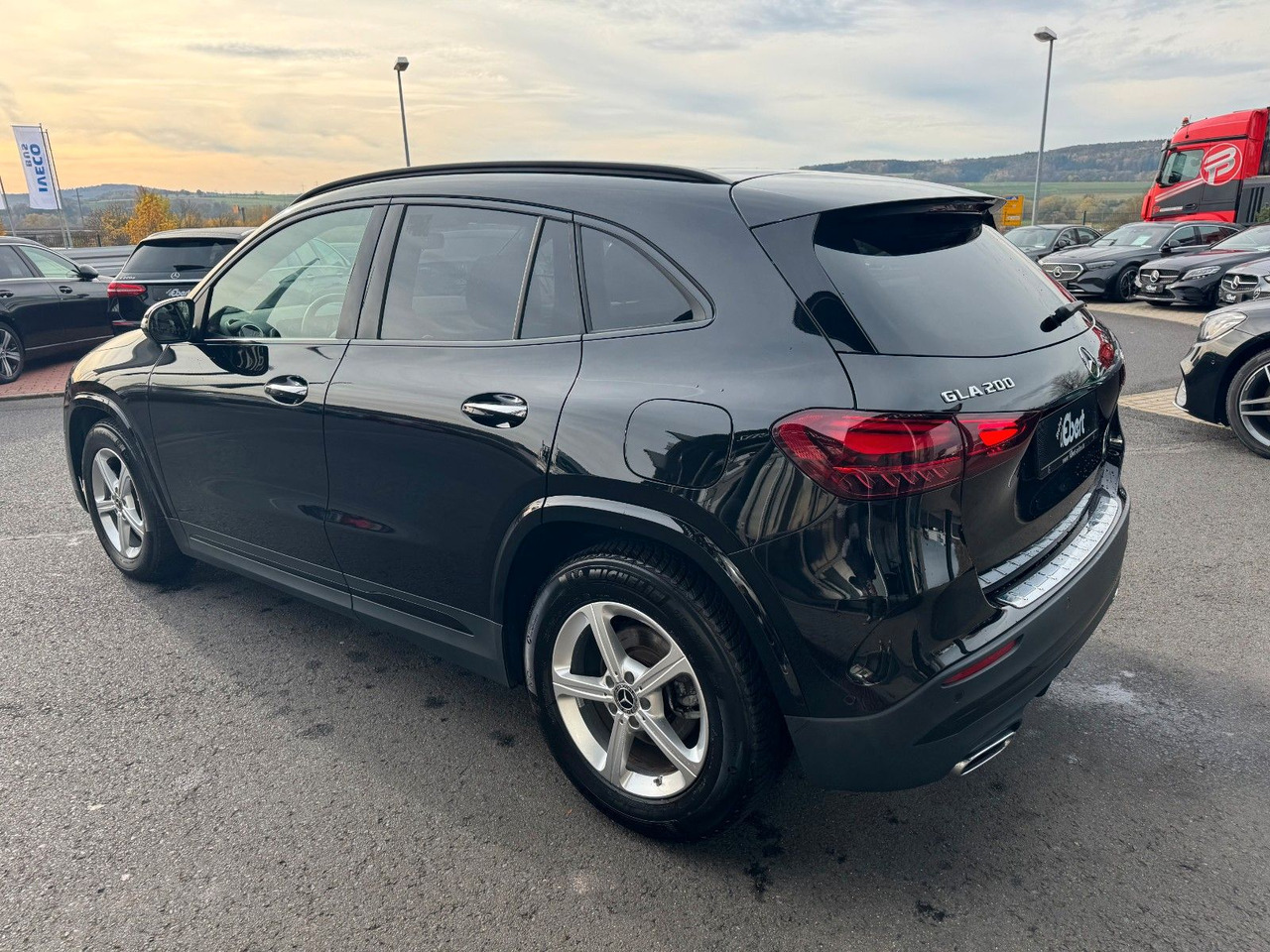 Mercedes-Benz GLA 200 AMG+Pano+Distr+Ambiente+Multibeam+ - SUV : 사진 3 Mercedes-Benz GLA 200 AMG+Pano+Distr+Ambiente+Multibeam+ - SUV : 사진 3