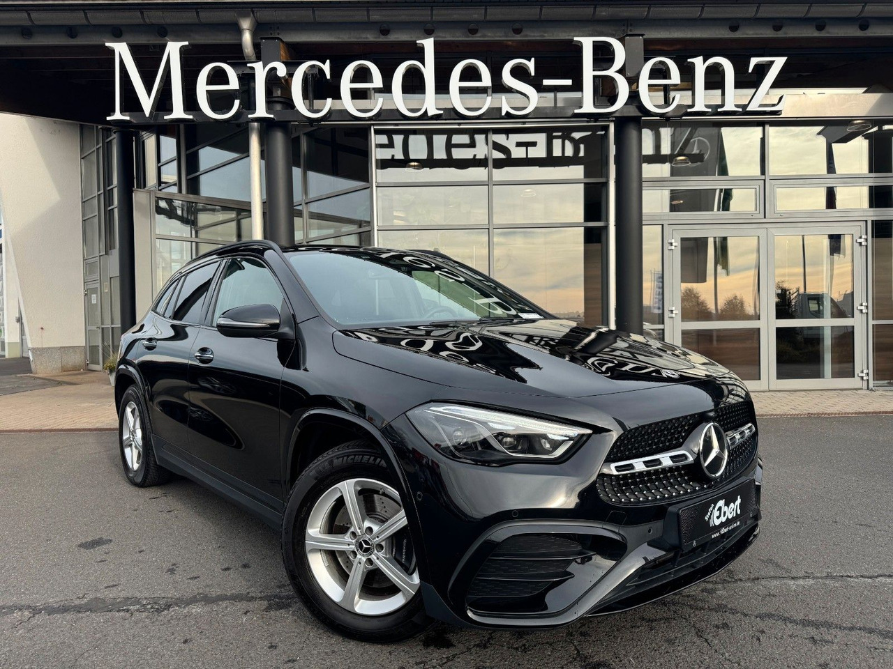 Mercedes-Benz GLA 200 AMG+Pano+Distr+Ambiente+Multibeam+ - SUV : 사진 1 Mercedes-Benz GLA 200 AMG+Pano+Distr+Ambiente+Multibeam+ - SUV : 사진 1