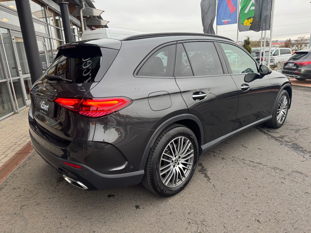 Mercedes-Benz GLC 220d 4M AMG+AHK+Burm+STH+360+Night - SUV : 사진 4 Mercedes-Benz GLC 220d 4M AMG+AHK+Burm+STH+360+Night - SUV : 사진 4