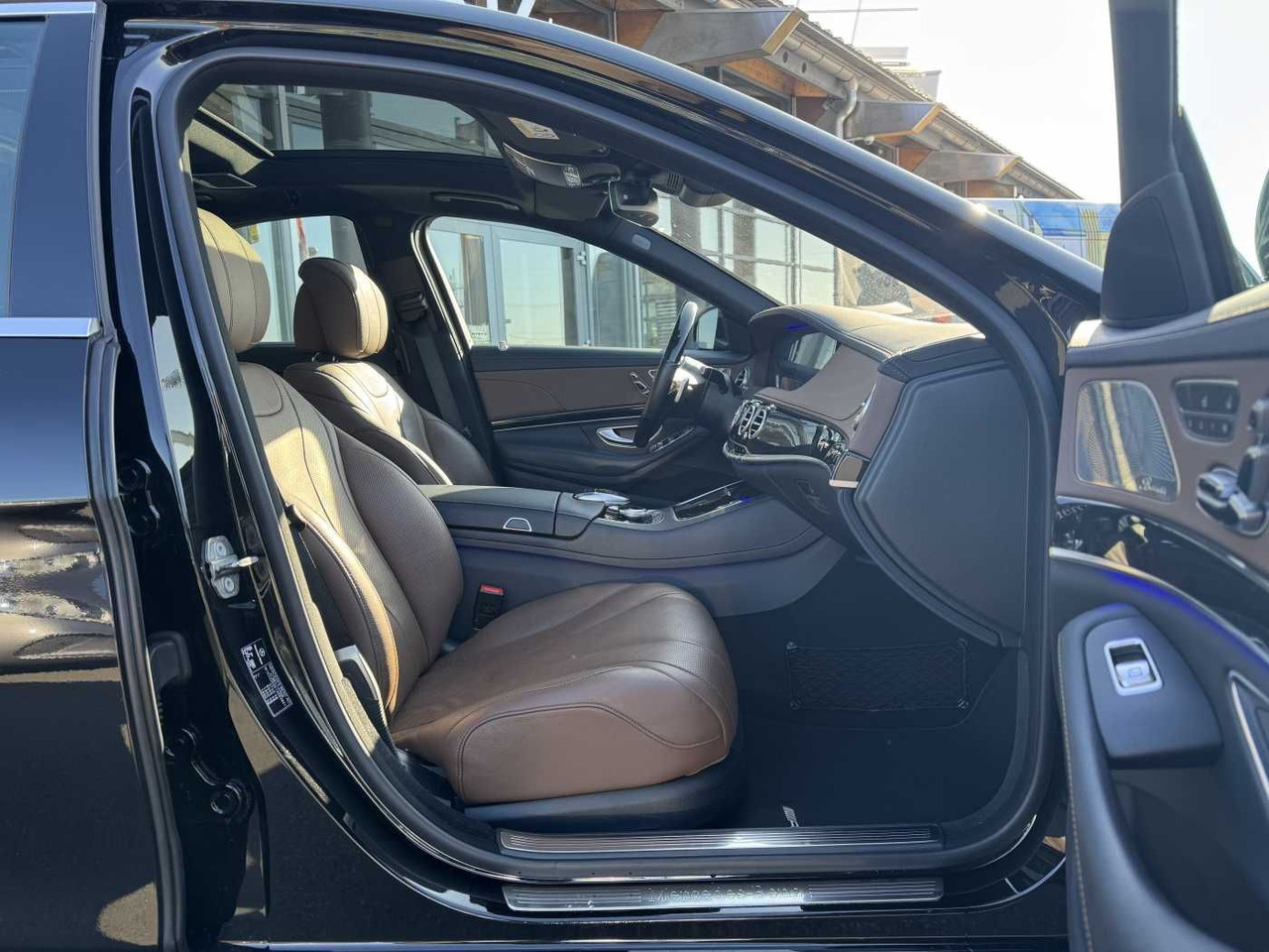 Mercedes-Benz S 400d 4M AMG+Pano+Burm+Distr+Massage+ HUD - 차량 : 사진 5 Mercedes-Benz S 400d 4M AMG+Pano+Burm+Distr+Massage+ HUD - 차량 : 사진 5