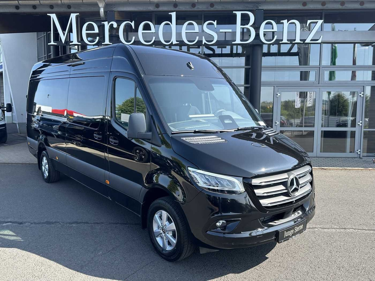 Mercedes-Benz Sprinter 319 CDI 4325 AHK DISTRONIC 360 Klima - 패널 밴 : 사진 1 Mercedes-Benz Sprinter 319 CDI 4325 AHK DISTRONIC 360 Klima - 패널 밴 : 사진 1