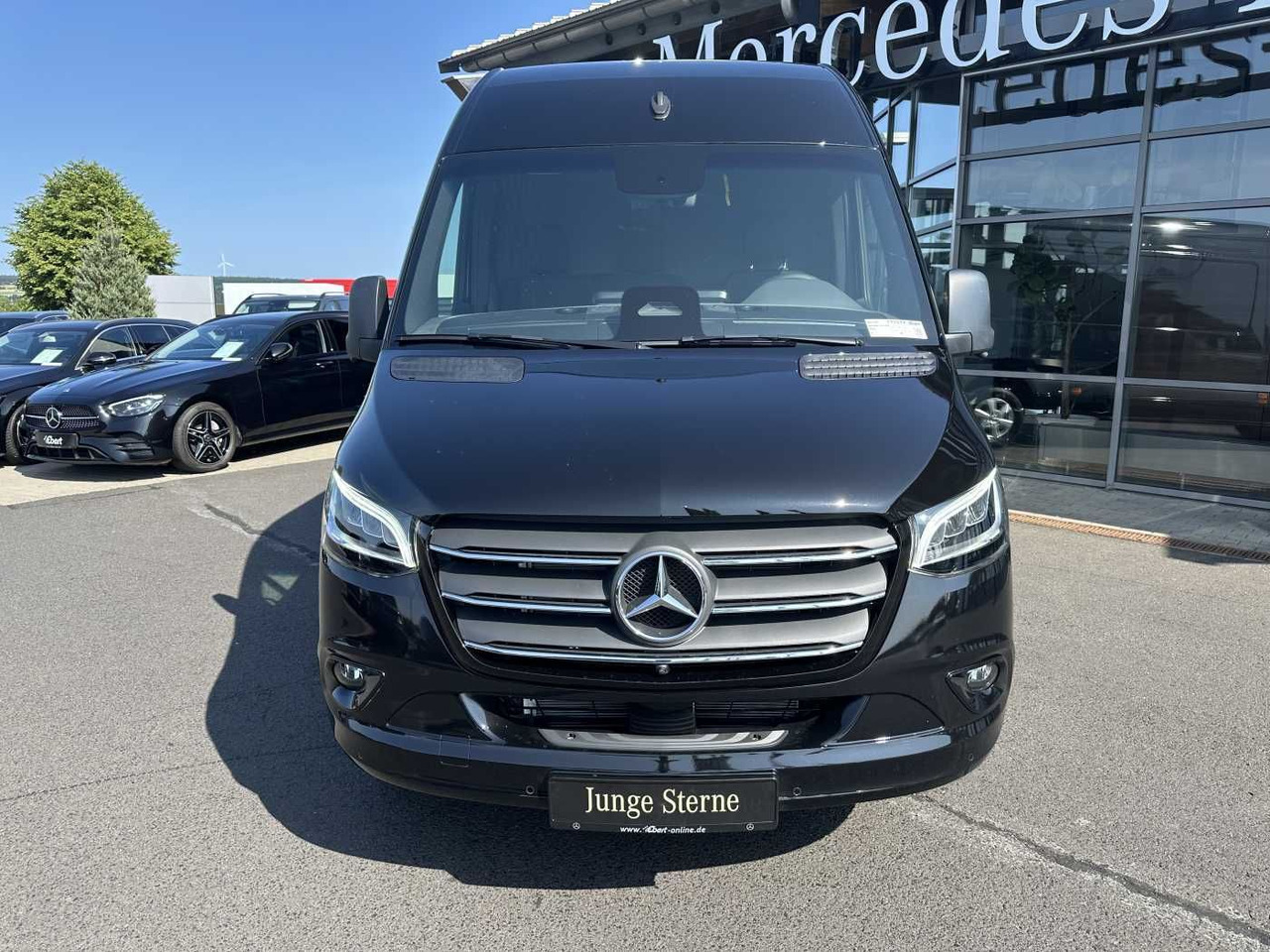 Mercedes-Benz Sprinter 319 CDI 4325 AHK DISTRONIC 360 Klima - 패널 밴 : 사진 2 Mercedes-Benz Sprinter 319 CDI 4325 AHK DISTRONIC 360 Klima - 패널 밴 : 사진 2