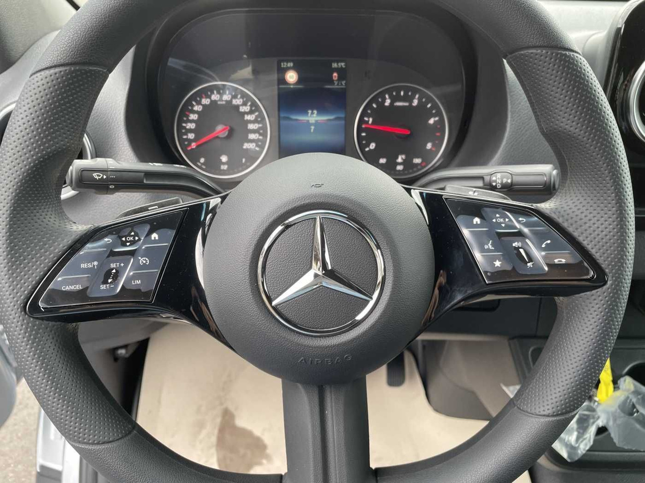 리스  Mercedes-Benz Sprinter 319 CDI 4x4 DoKa Klima Stdheiz AHK LED Mercedes-Benz Sprinter 319 CDI 4x4 DoKa Klima Stdheiz AHK LED : 사진 14