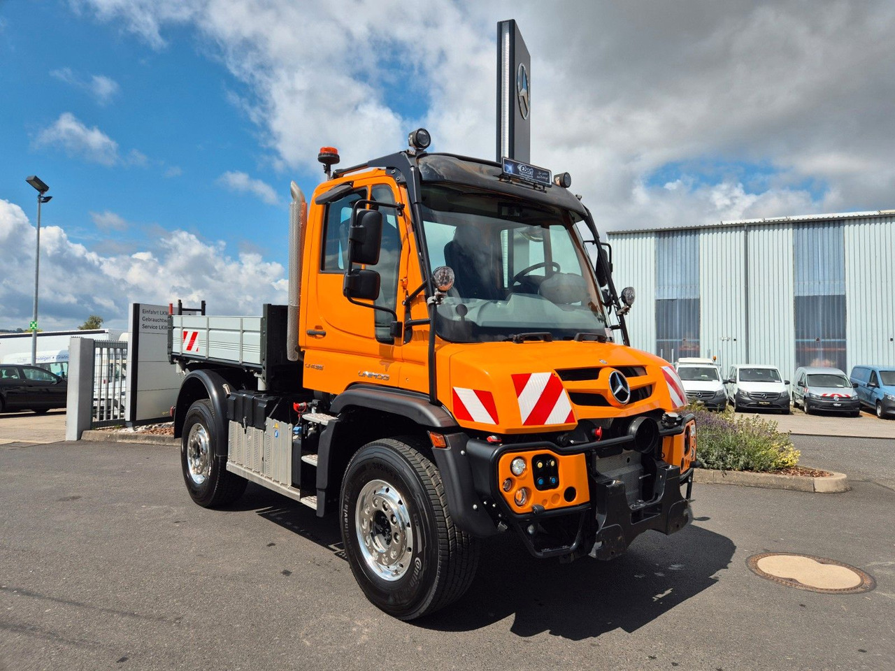 Mercedes-Benz Unimog U435 4x4 Kipper Vario-Pilot Hydrostat - 덤프트럭 : 사진 3 Mercedes-Benz Unimog U435 4x4 Kipper Vario-Pilot Hydrostat - 덤프트럭 : 사진 3