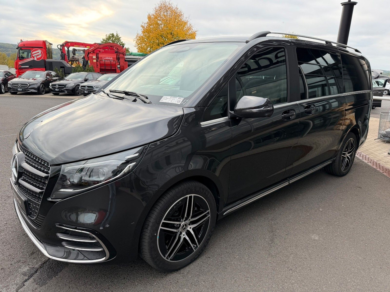 Mercedes-Benz V 300 d 4MATIC EXCLUSIVE AMG Panorama Standheiz - 스테이션 왜건 : 사진 3 Mercedes-Benz V 300 d 4MATIC EXCLUSIVE AMG Panorama Standheiz - 스테이션 왜건 : 사진 3