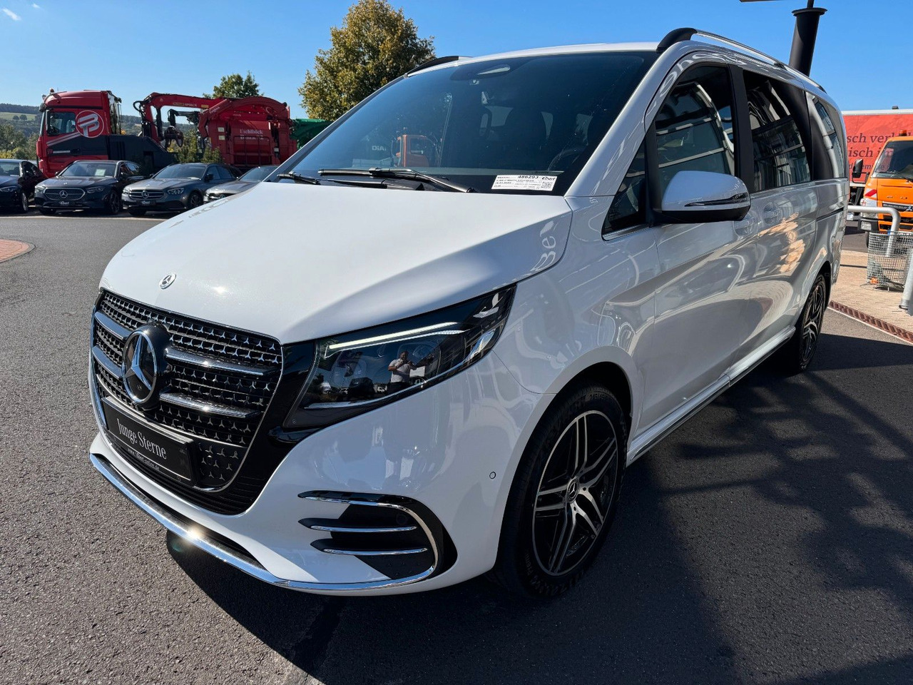 Mercedes-Benz V 300 d 4MATIC EXCLUSIVE AMG Tische AHK2,5to - 승합차 : 사진 3 Mercedes-Benz V 300 d 4MATIC EXCLUSIVE AMG Tische AHK2,5to - 승합차 : 사진 3