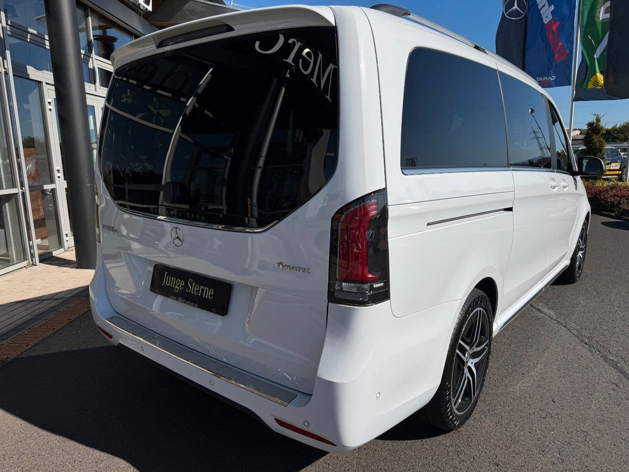 Mercedes-Benz V 300 d 4MATIC EXCLUSIVE AMG Tische AHK2,5to - 승합차 : 사진 4 Mercedes-Benz V 300 d 4MATIC EXCLUSIVE AMG Tische AHK2,5to - 승합차 : 사진 4