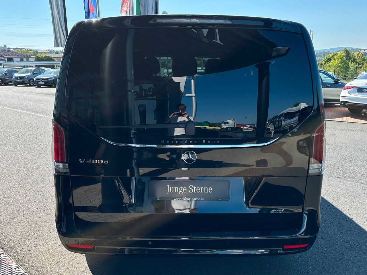 Mercedes-Benz V 300 d AVANTGARDE Extralang 360Kamera Standheiz - 승합차 : 사진 5 Mercedes-Benz V 300 d AVANTGARDE Extralang 360Kamera Standheiz - 승합차 : 사진 5