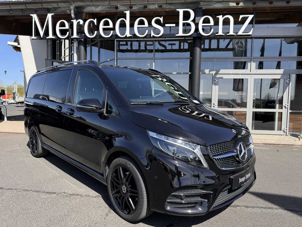 Mercedes-Benz V 300 d EDITION AMG 4MATIC Tisch AHK elektr Tür - 승합차 : 사진 1 Mercedes-Benz V 300 d EDITION AMG 4MATIC Tisch AHK elektr Tür - 승합차 : 사진 1