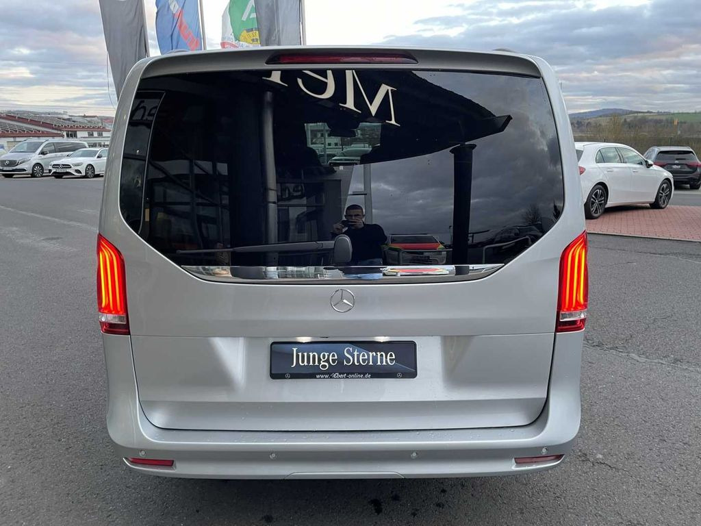 Mercedes-Benz V 300 d EXCLUSIVE ED AMG Panorama AHK2,5 DISTRON Mercedes-Benz V 300 d EXCLUSIVE ED AMG Panorama AHK2,5 DISTRON - 소형 버스, 승합차 : 사진 4 Mercedes-Benz V 300 d EXCLUSIVE ED AMG Panorama AHK2,5 DISTRON Mercedes-Benz V 300 d EXCLUSIVE ED AMG Panorama AHK2,5 DISTRON - 소형 버스, 승합차 : 사진 4