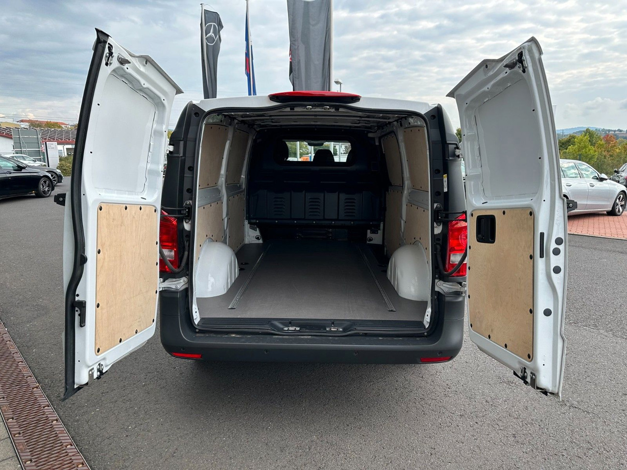 Mercedes-Benz Vito 116 CDI Extralang Klima Kamera SHZ - 소형 밴 : 사진 4 Mercedes-Benz Vito 116 CDI Extralang Klima Kamera SHZ - 소형 밴 : 사진 4