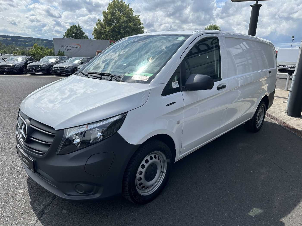 Mercedes-Benz eVito 112 Klima Kamera Navi SHZ Tempomat - 소형 밴, 전기 밴 : 사진 3 Mercedes-Benz eVito 112 Klima Kamera Navi SHZ Tempomat - 소형 밴, 전기 밴 : 사진 3