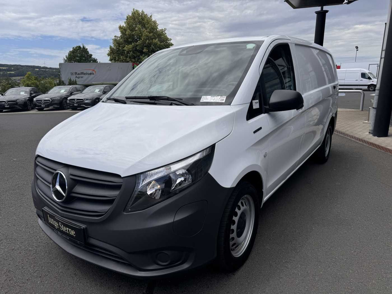Mercedes-Benz eVito 112 Klima Kamera Navi SHZ Tempomat - 소형 밴, 전기 밴 : 사진 3 Mercedes-Benz eVito 112 Klima Kamera Navi SHZ Tempomat - 소형 밴, 전기 밴 : 사진 3
